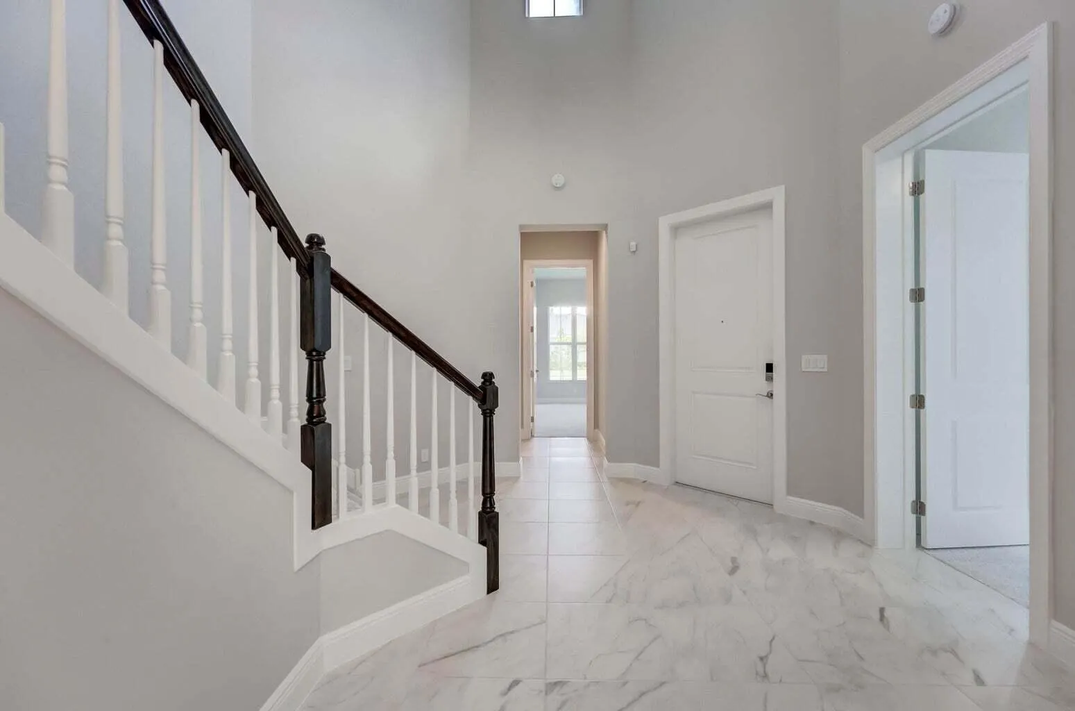 9296 Crestview Circle