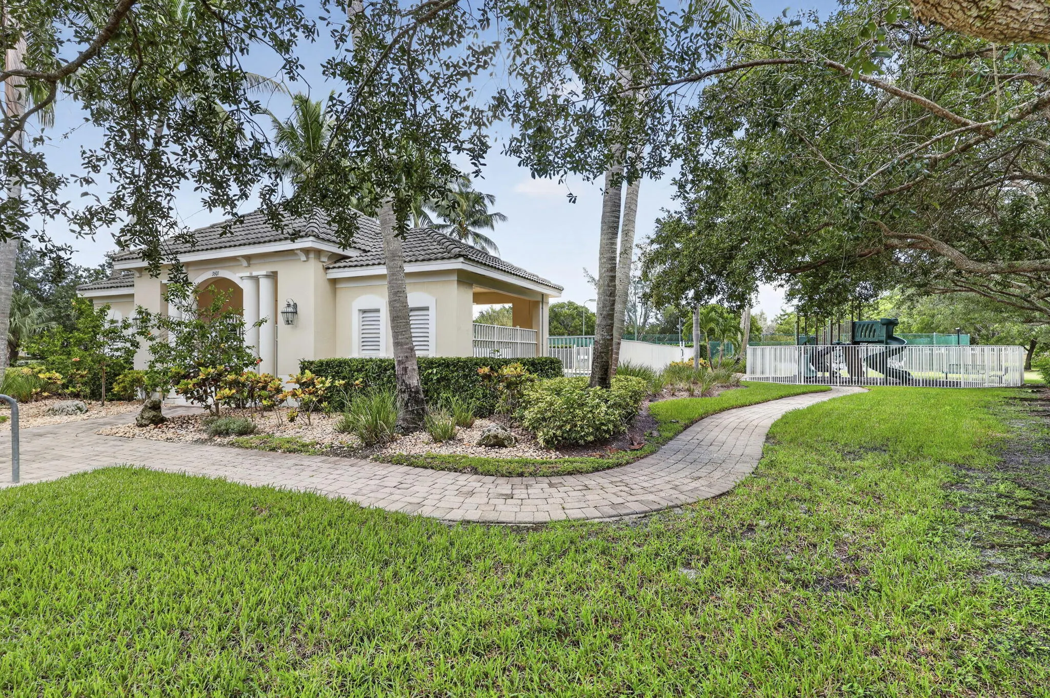 4003 W Hamilton Key