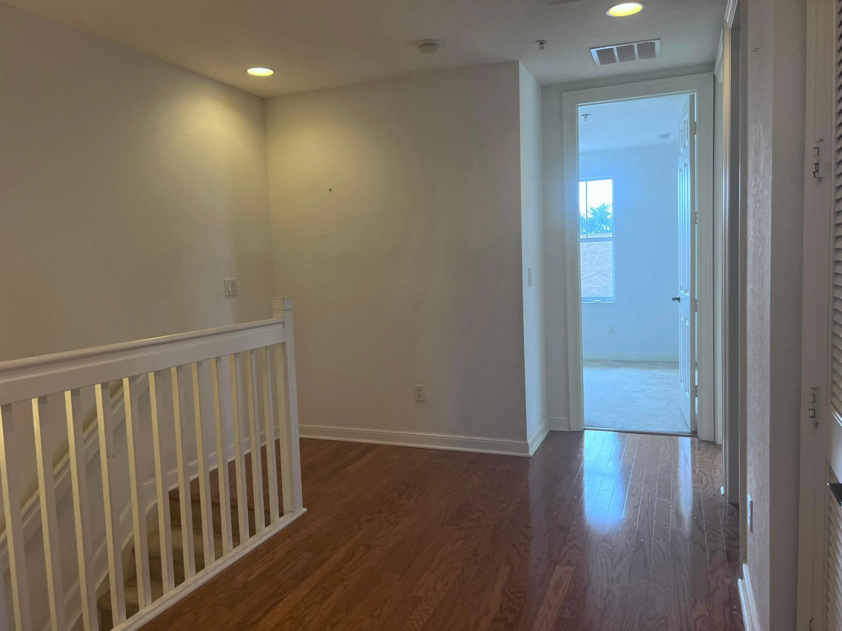 960 MILLBRAE Court #6
