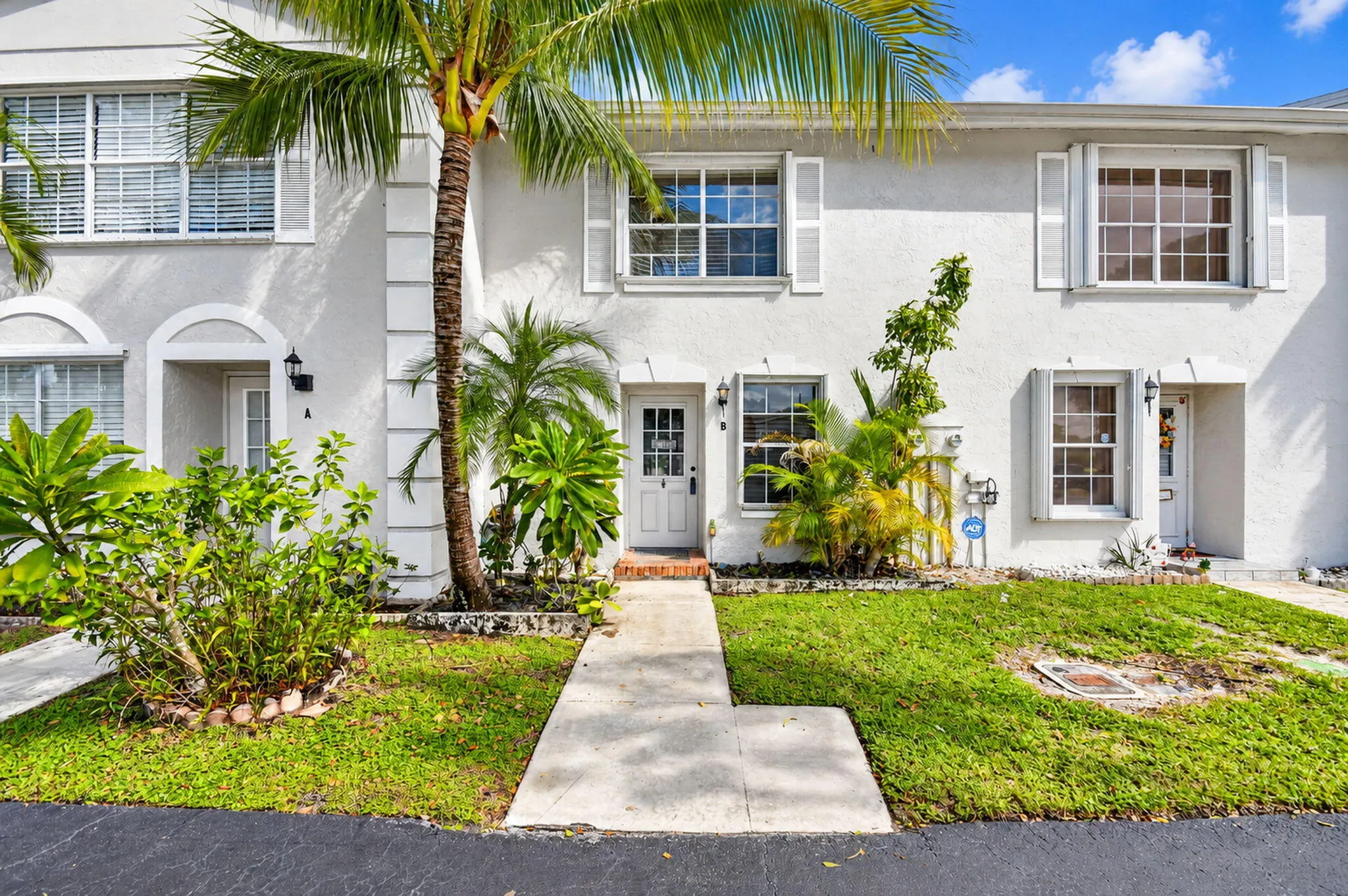 216 FOXTAIL Drive #B