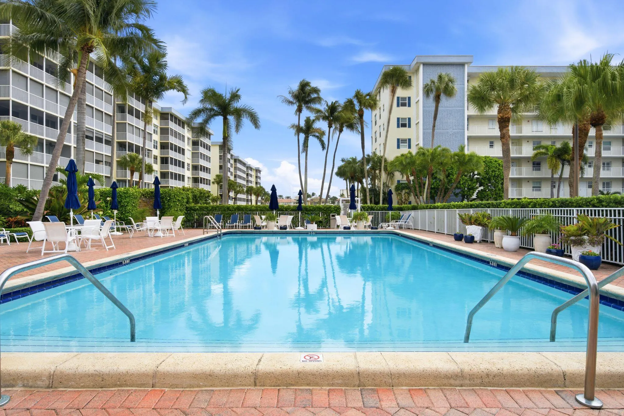 1 Harbourside Drive #1403