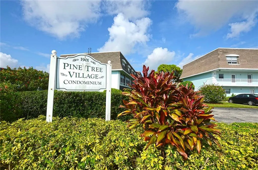 1901 INDIAN RIVER Boulevard #212