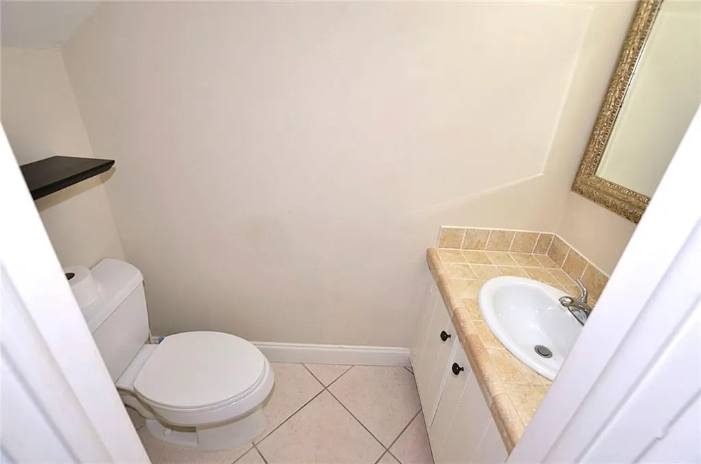 1901 INDIAN RIVER Boulevard #212