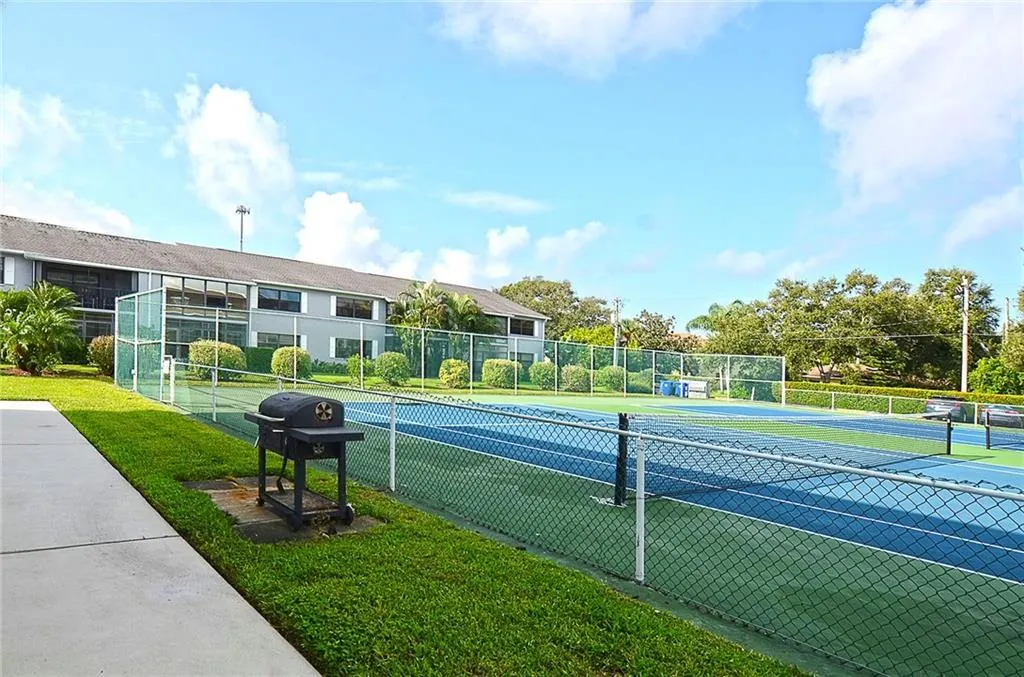 1901 INDIAN RIVER Boulevard #212