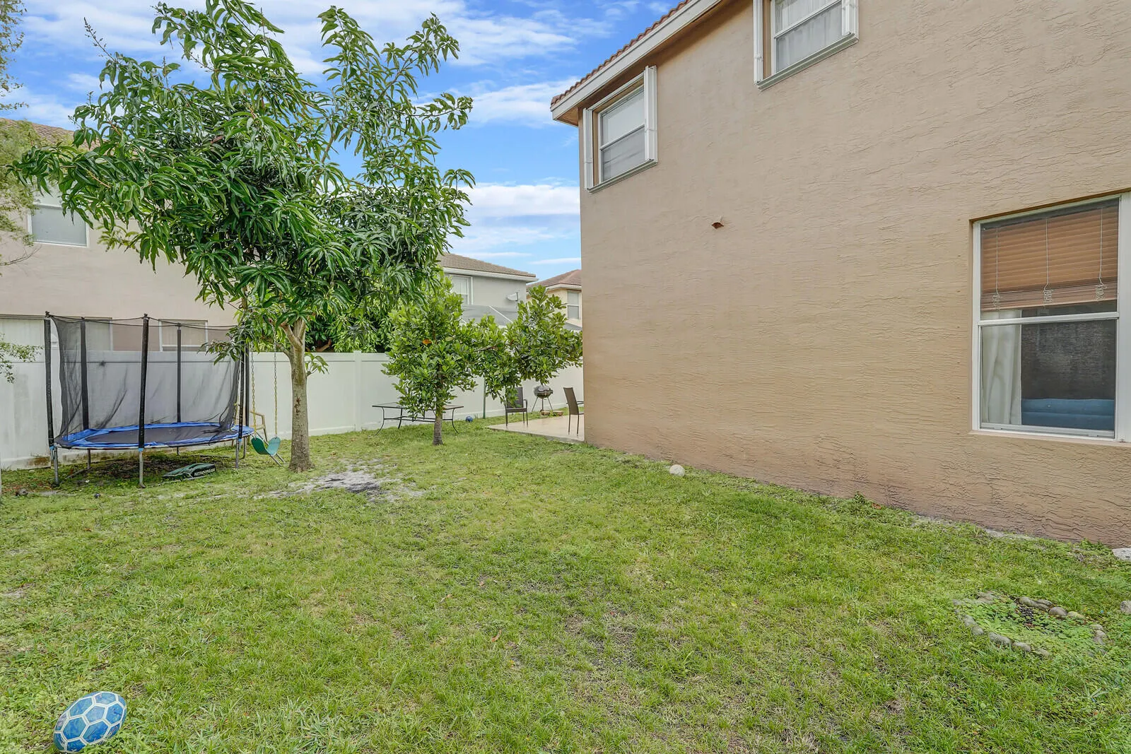 5461 QUEENSHIP Court