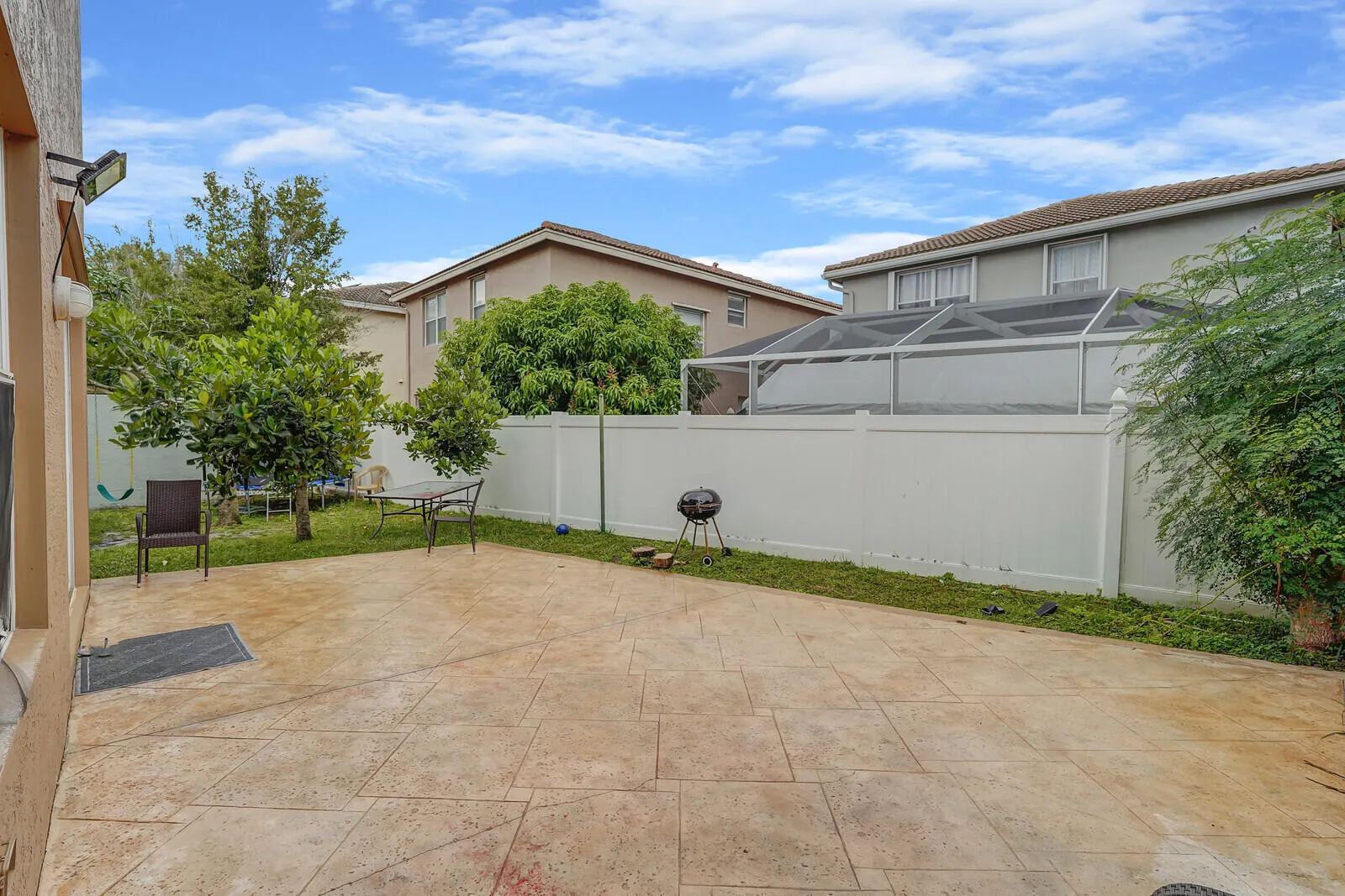 5461 QUEENSHIP Court