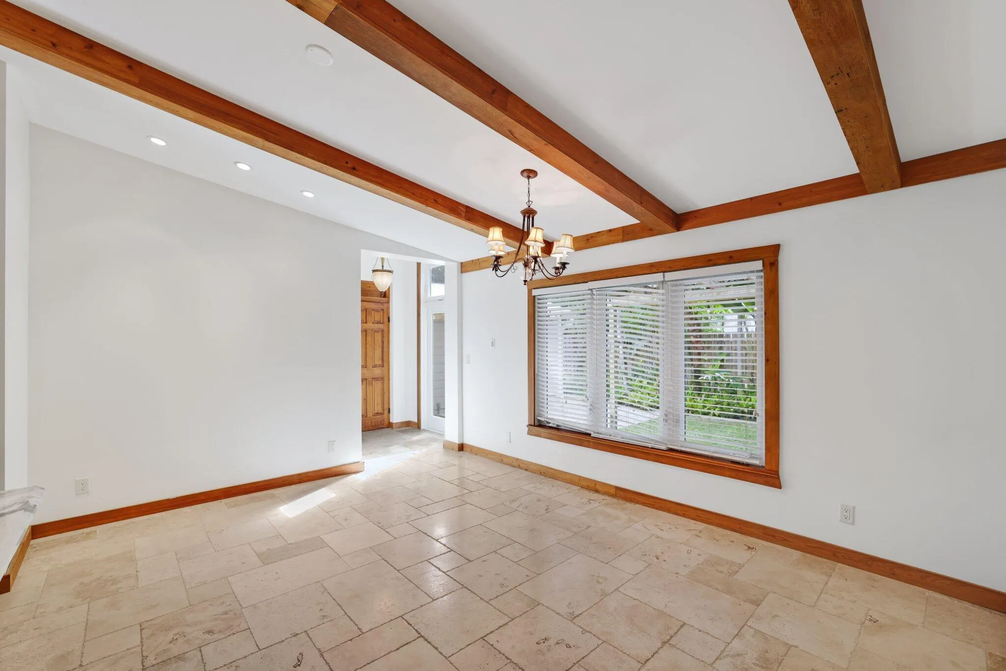 42 Palm Square