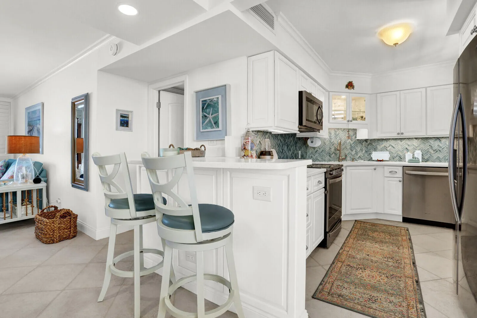 132 LAKESHORE Drive #617