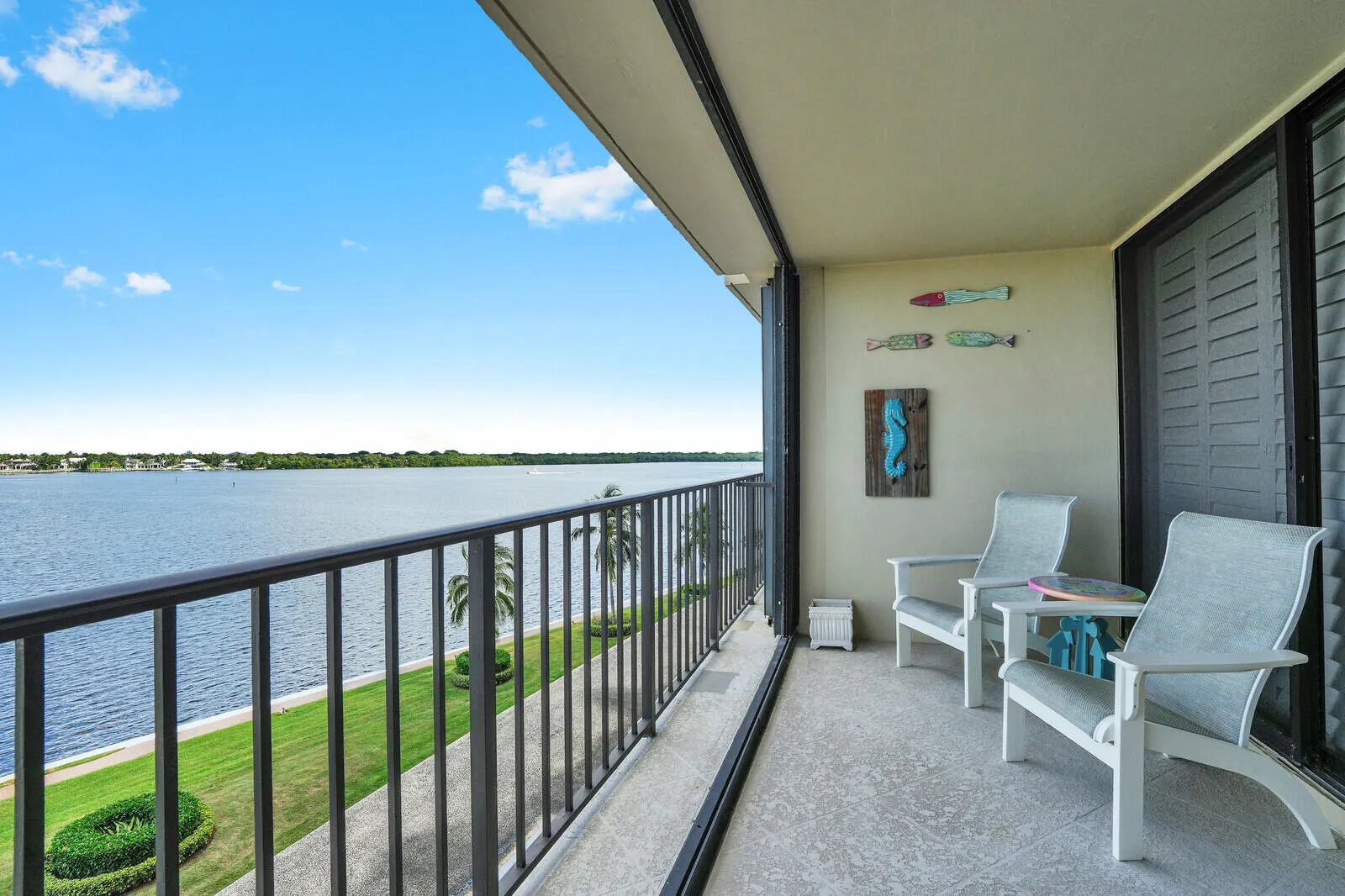 132 LAKESHORE Drive #617