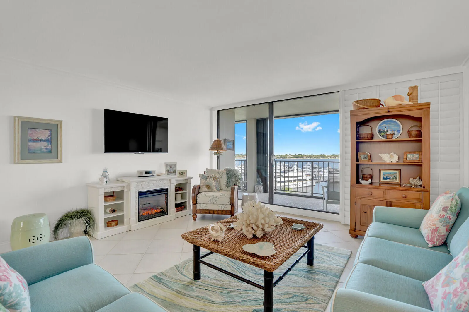 132 LAKESHORE Drive #617