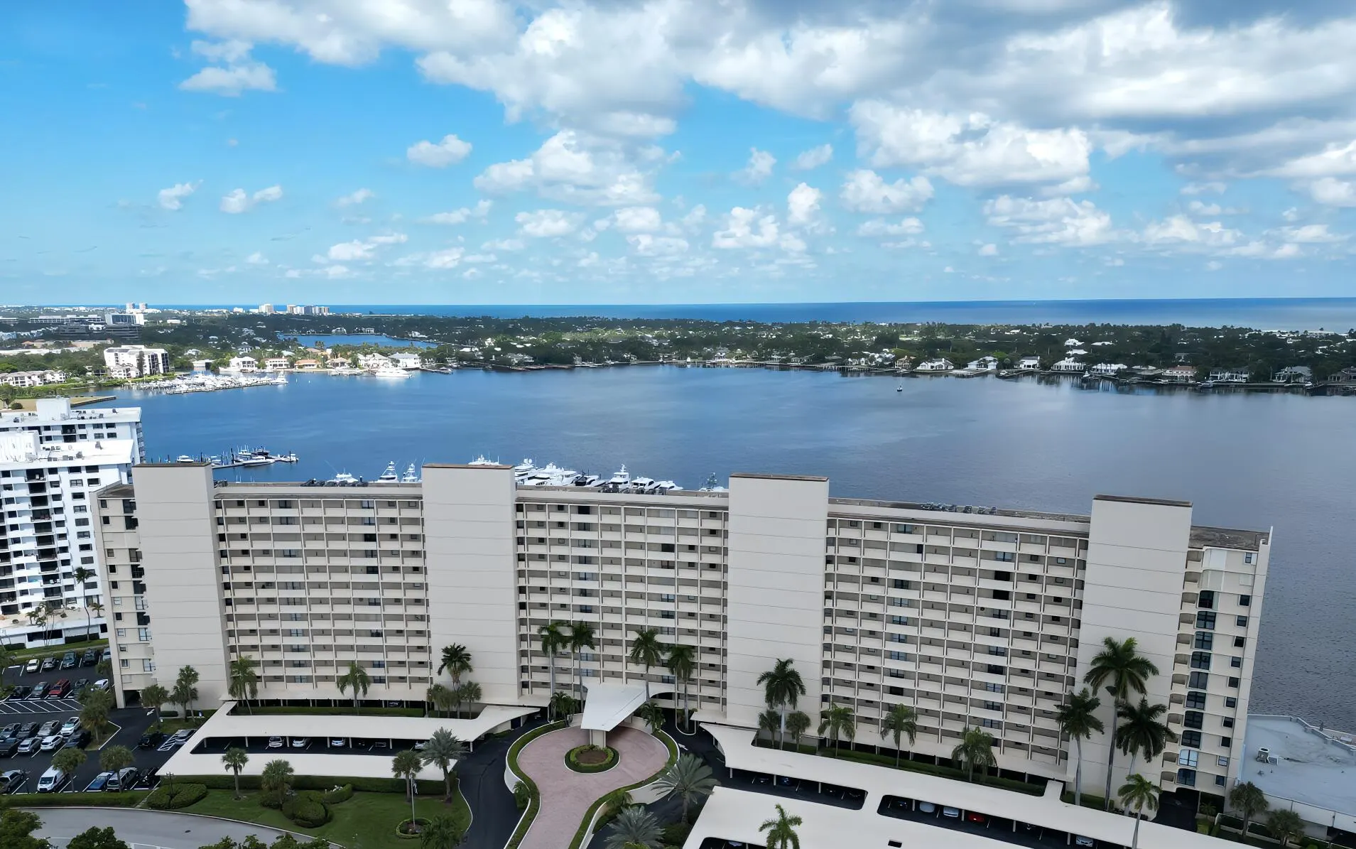 132 LAKESHORE Drive #617