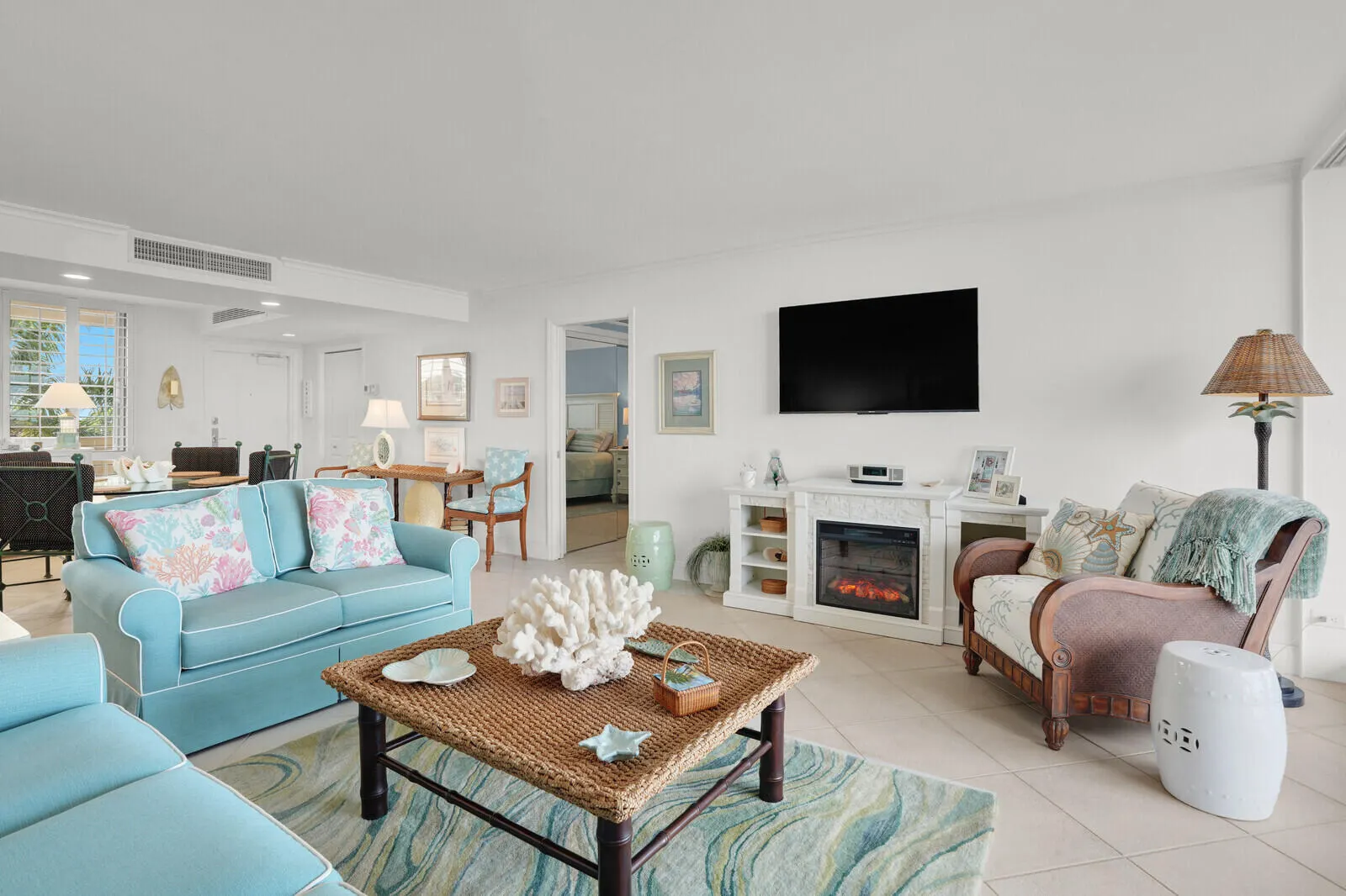 132 LAKESHORE Drive #617