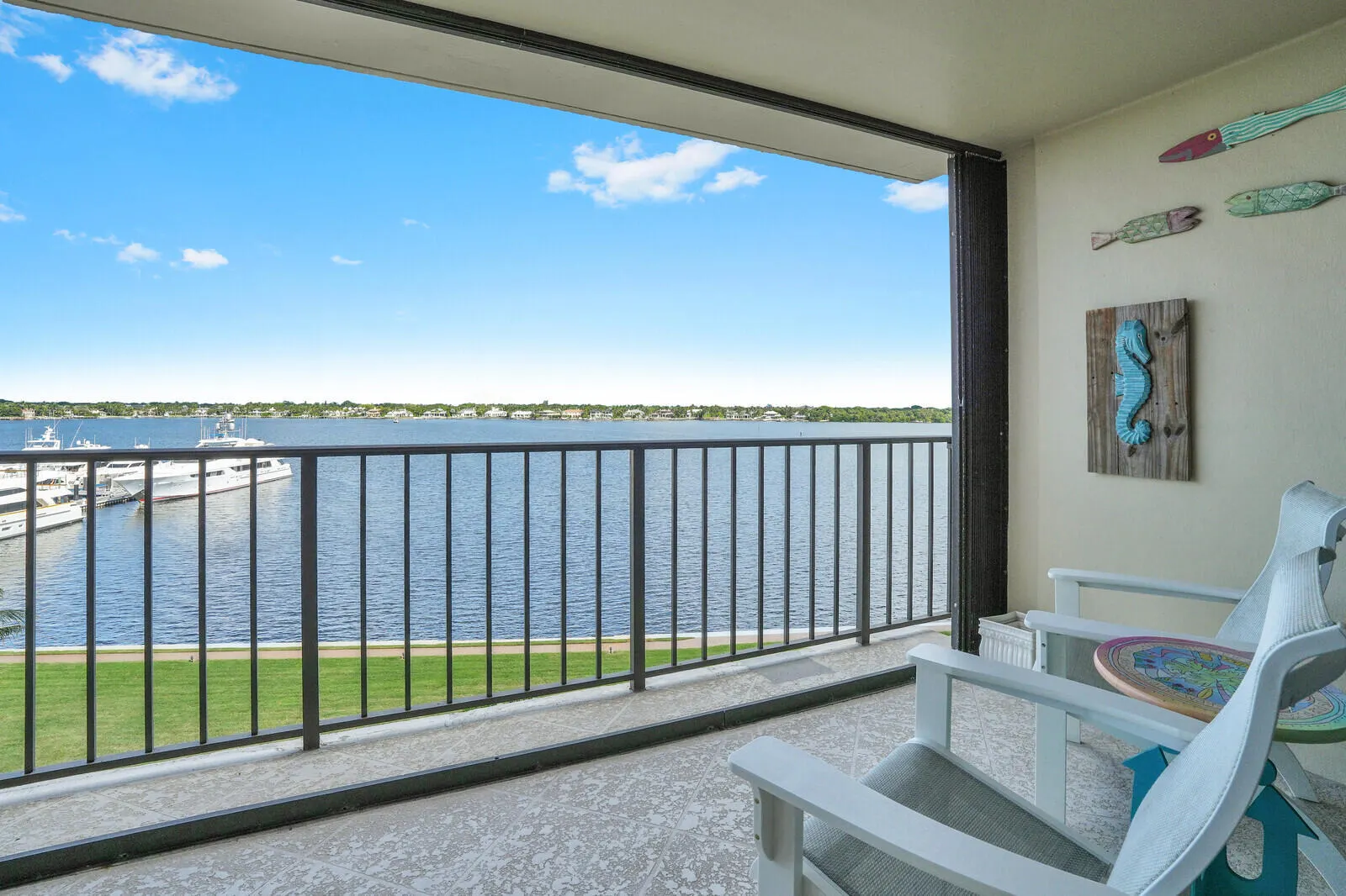 132 LAKESHORE Drive #617