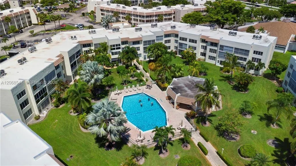 6770 Royal Palm Boulevard #305L