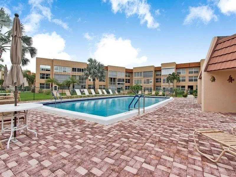 6770 Royal Palm Boulevard #305L