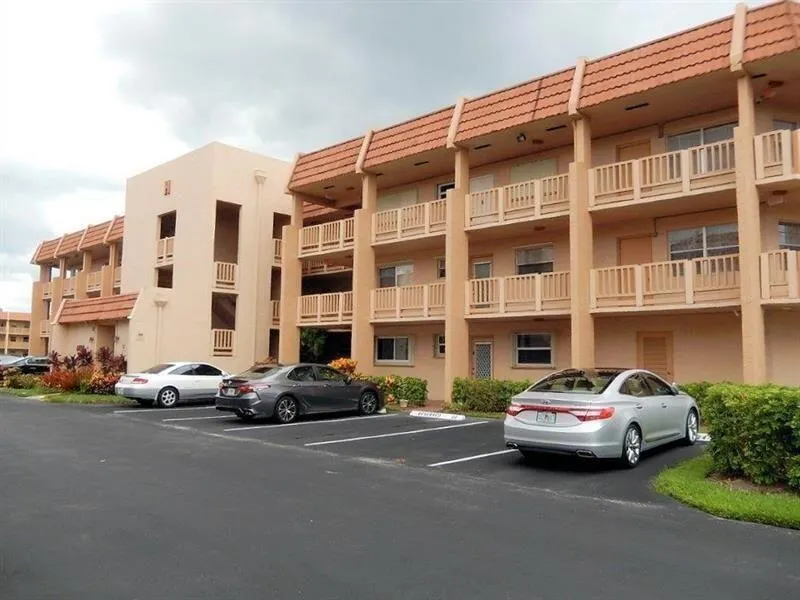 6770 Royal Palm Boulevard #305L