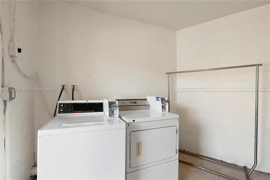 6770 Royal Palm Boulevard #305L