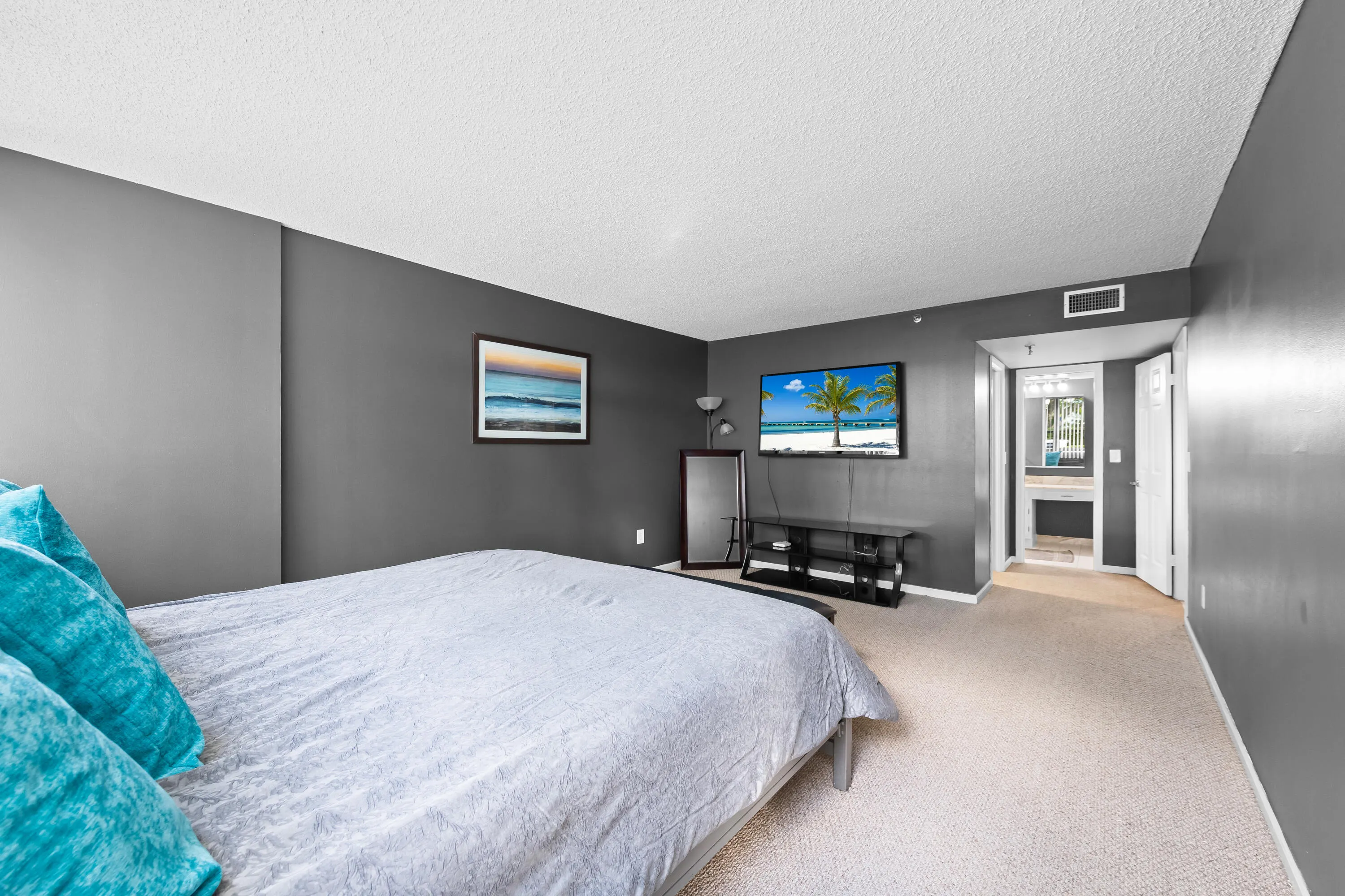 859 Jeffery Street #1090