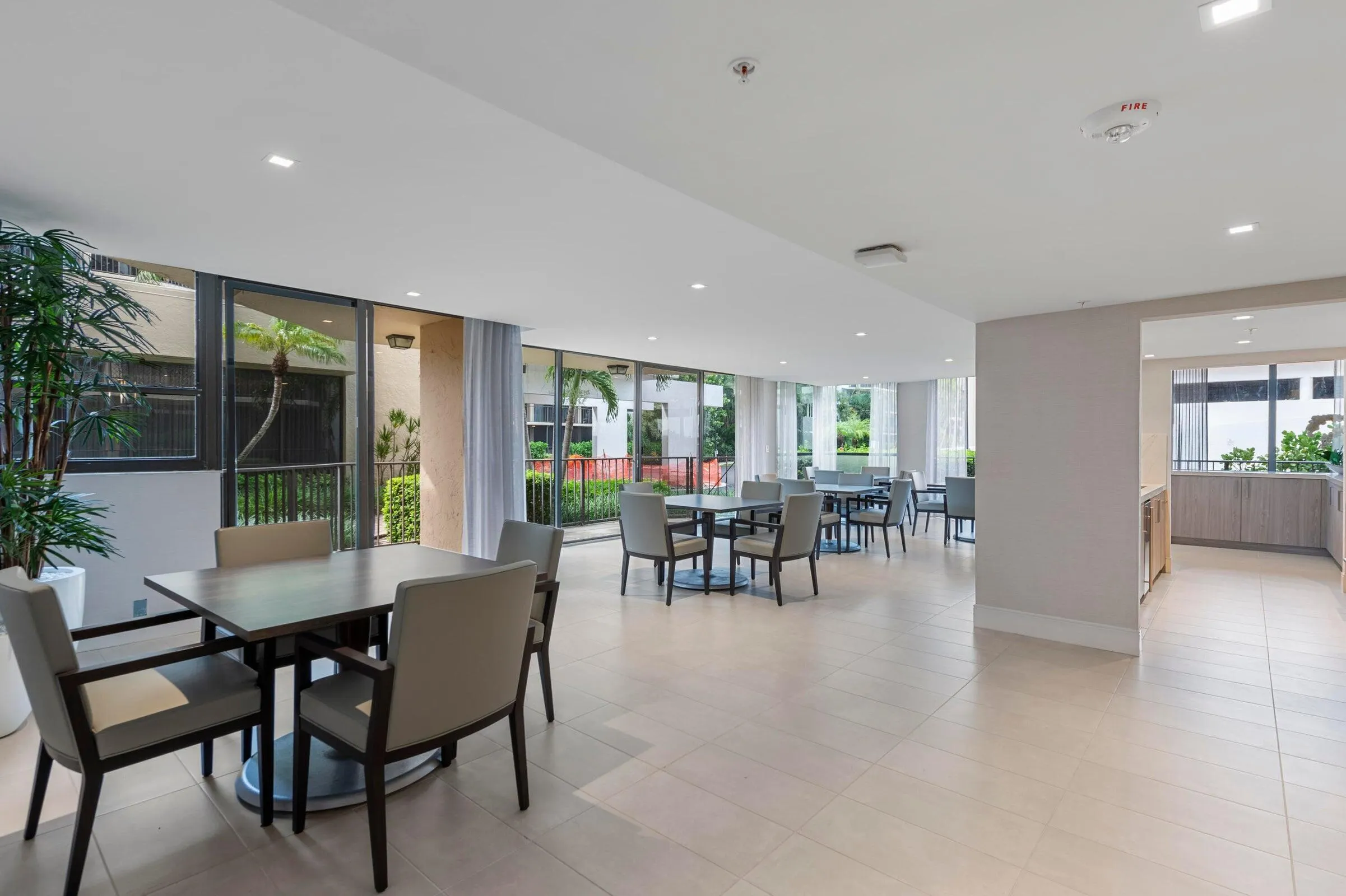 859 Jeffery Street #1090