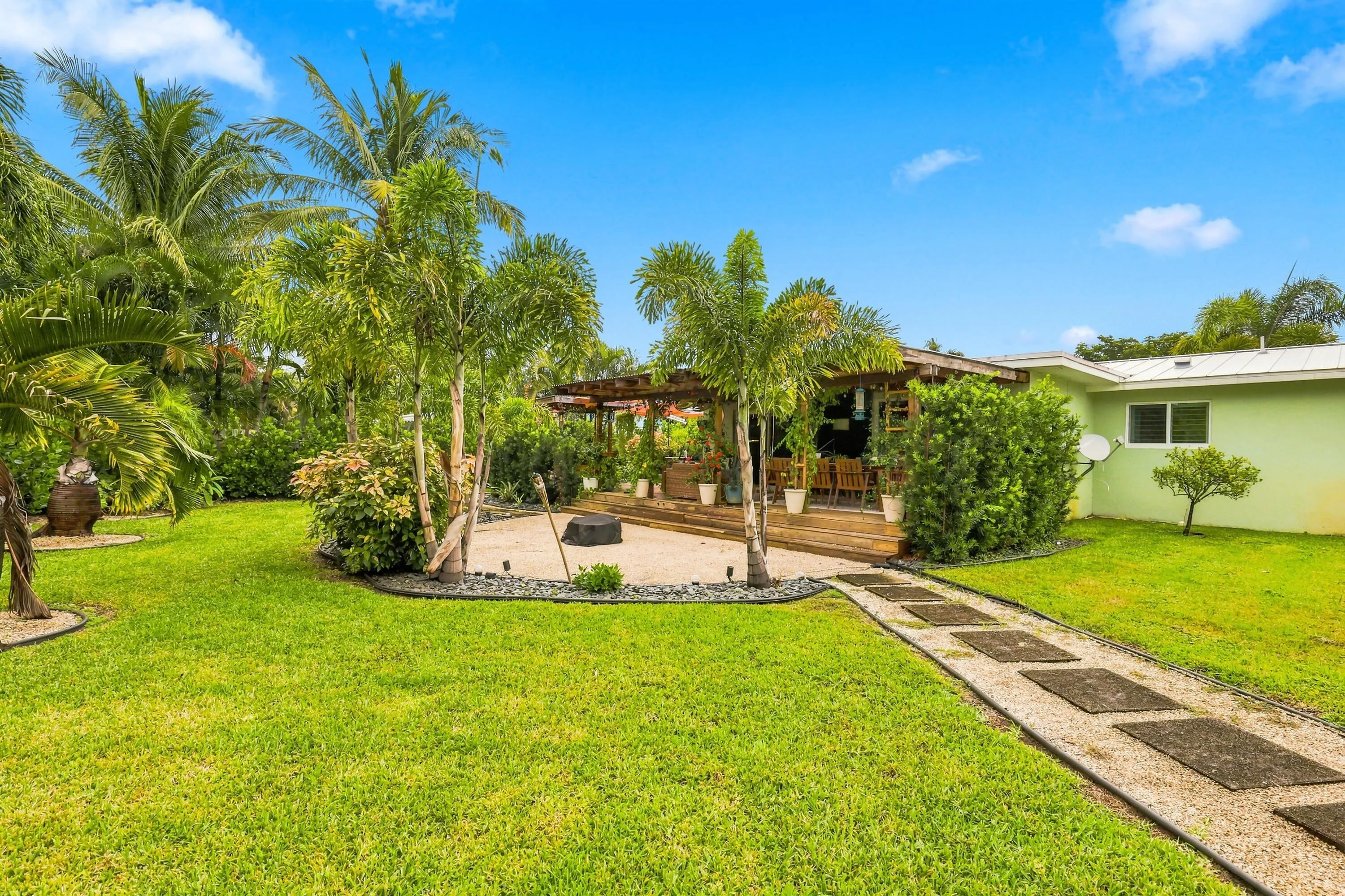 2639 SW 6th Street