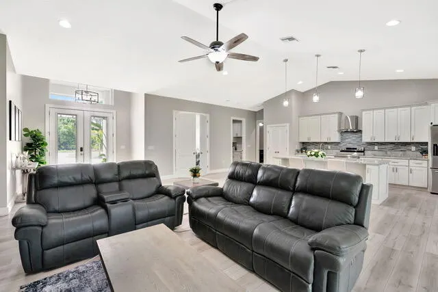 10231 176th Lane N