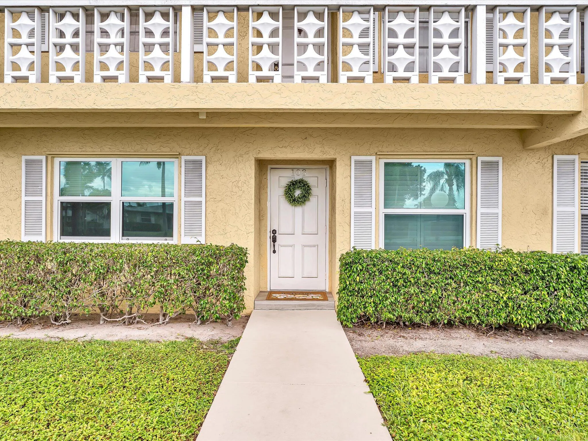 1151 CALAMONDIN Terrace #103
