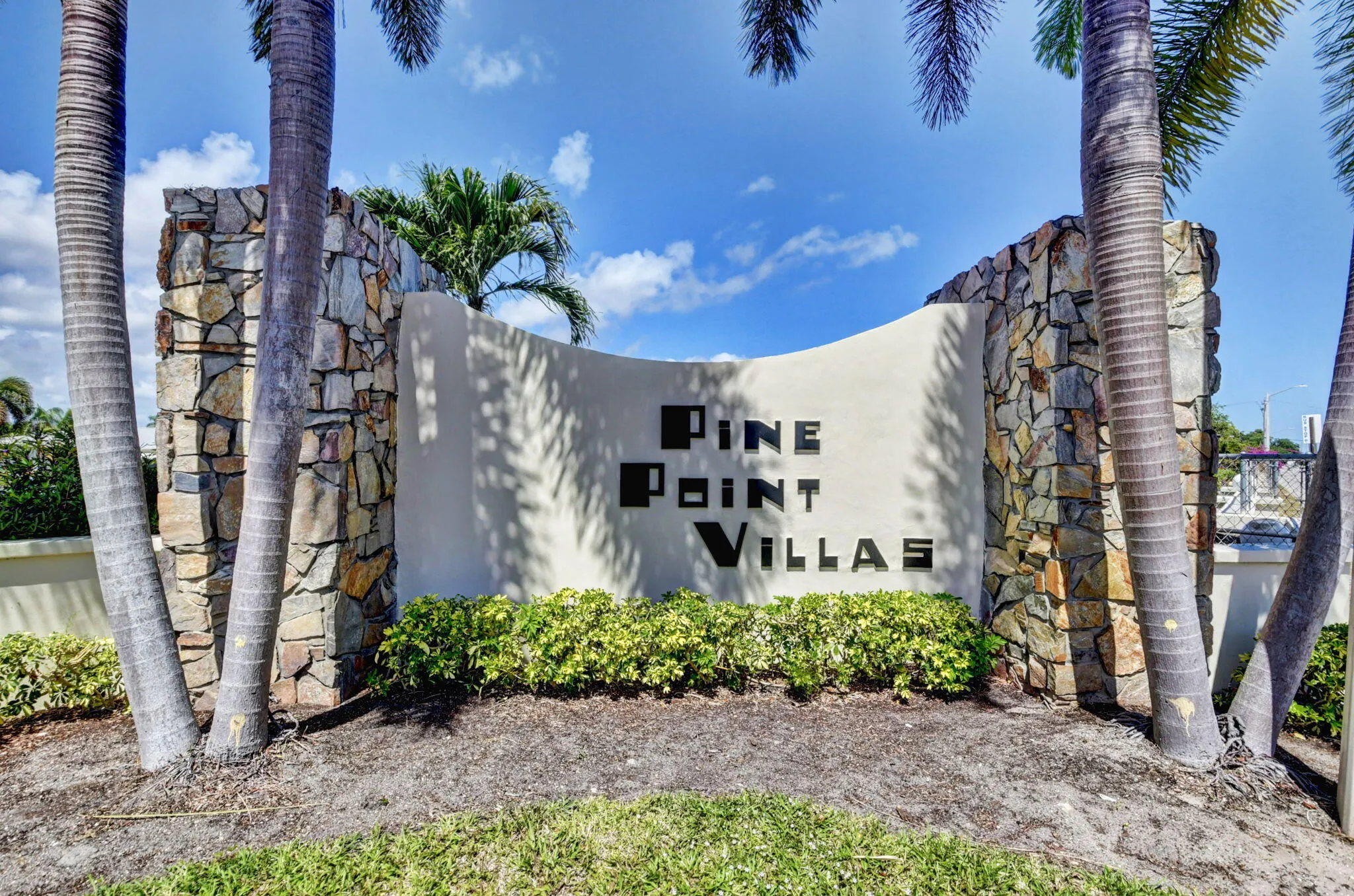 3250 PARK Lane #43A