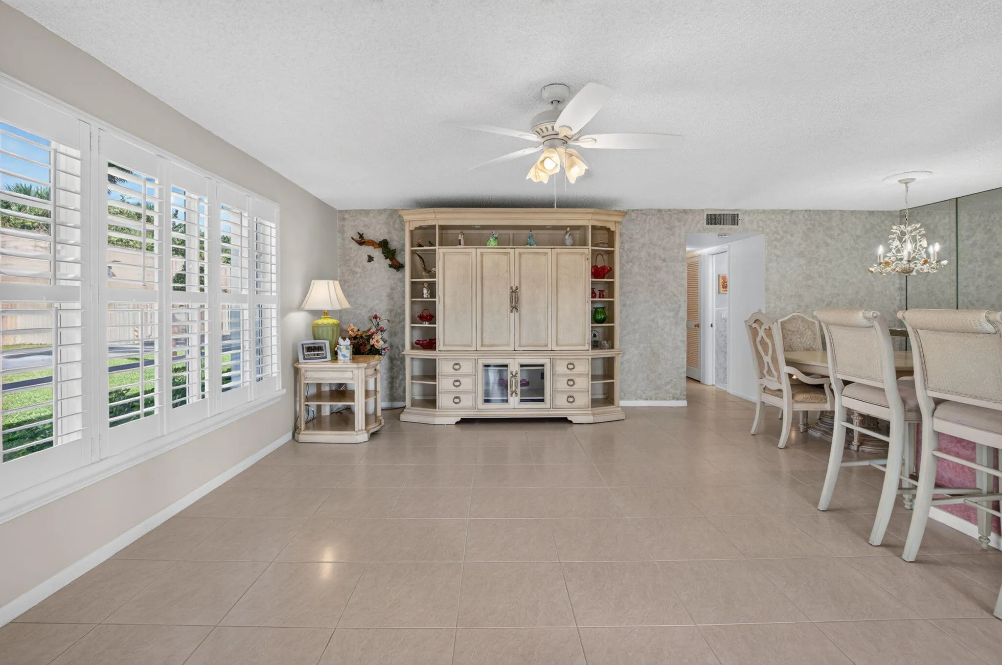 3250 PARK Lane #43A