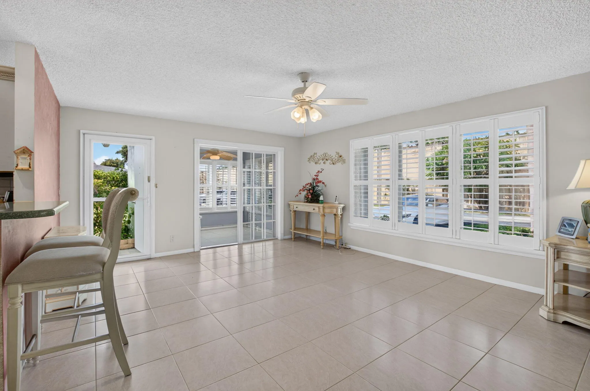 3250 PARK Lane #43A