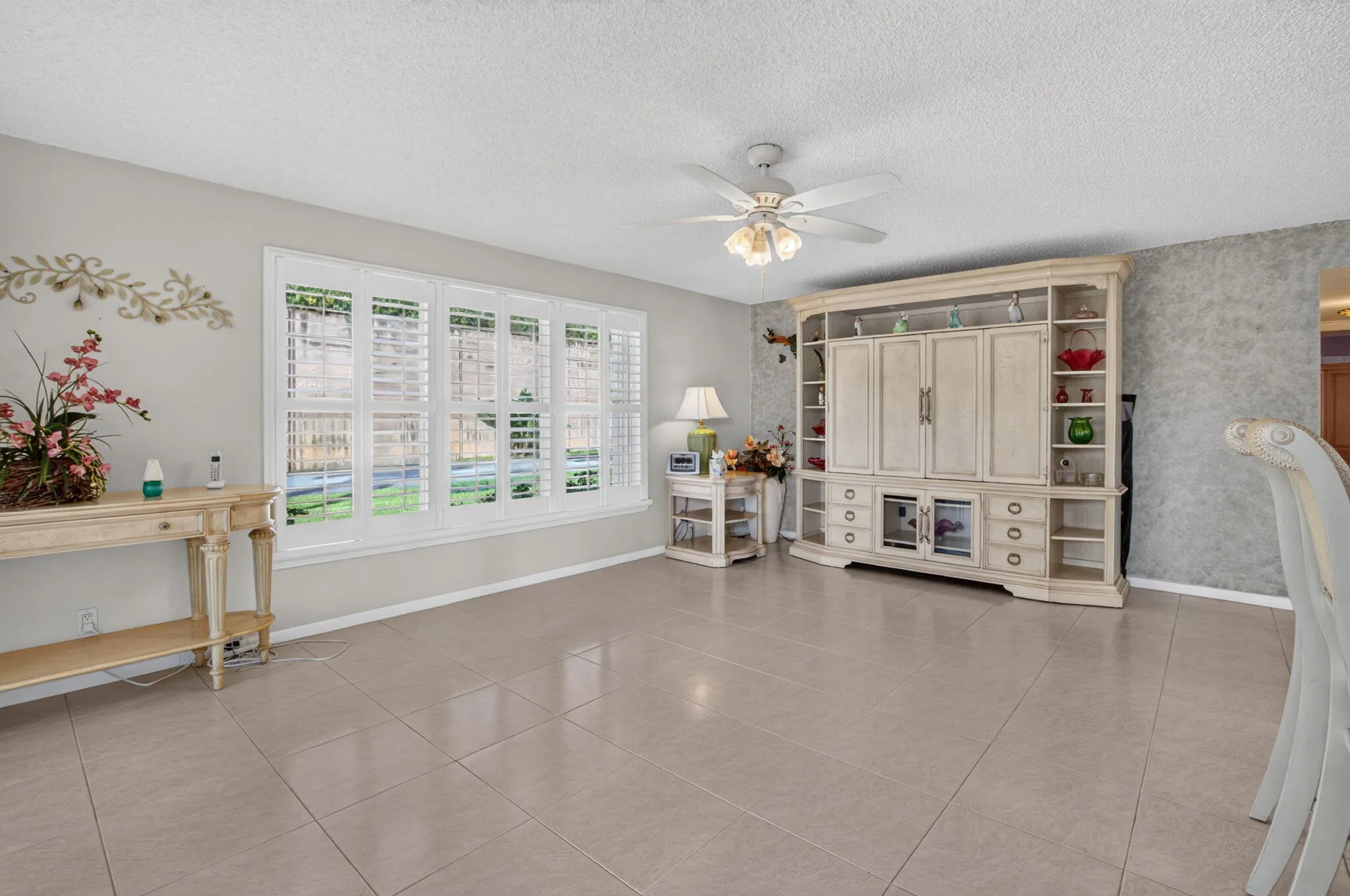 3250 PARK Lane #43A
