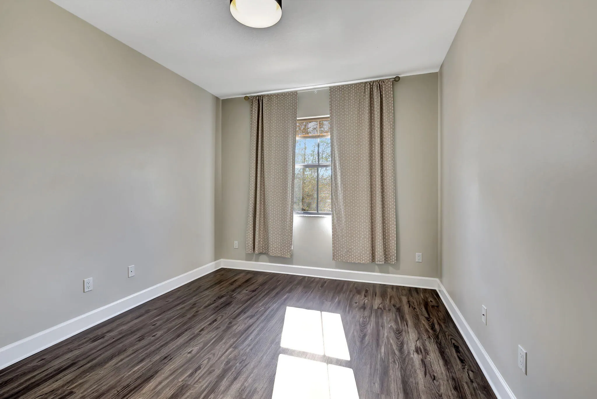 4729 NW 59th Street