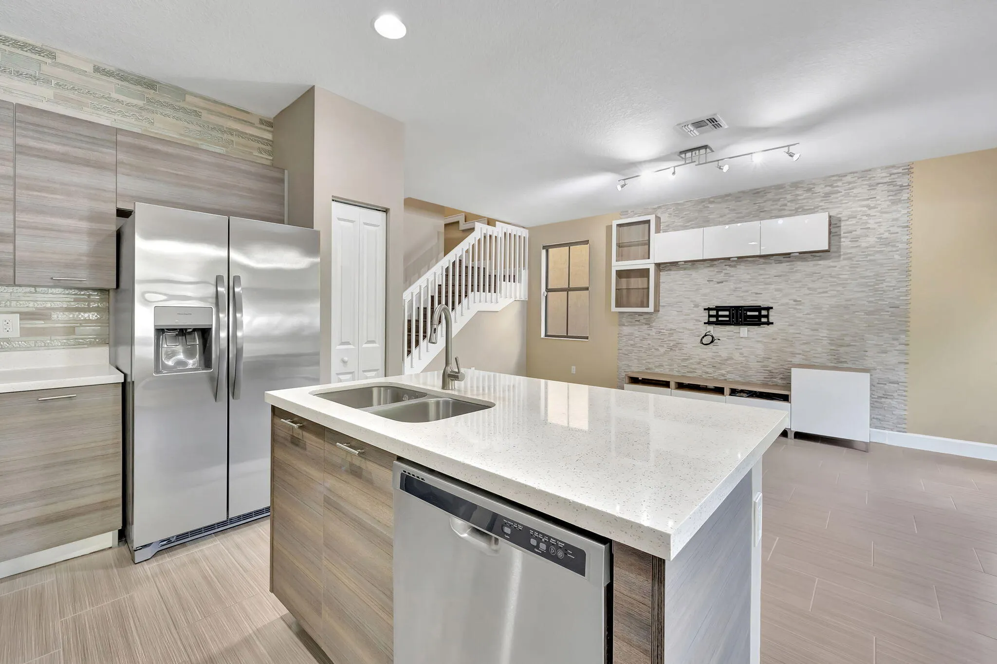 4729 NW 59th Street