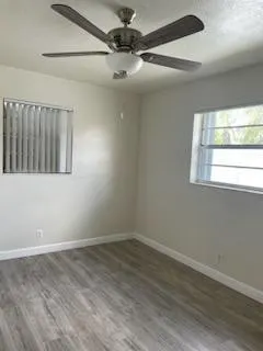 900 SW 11th Street #3