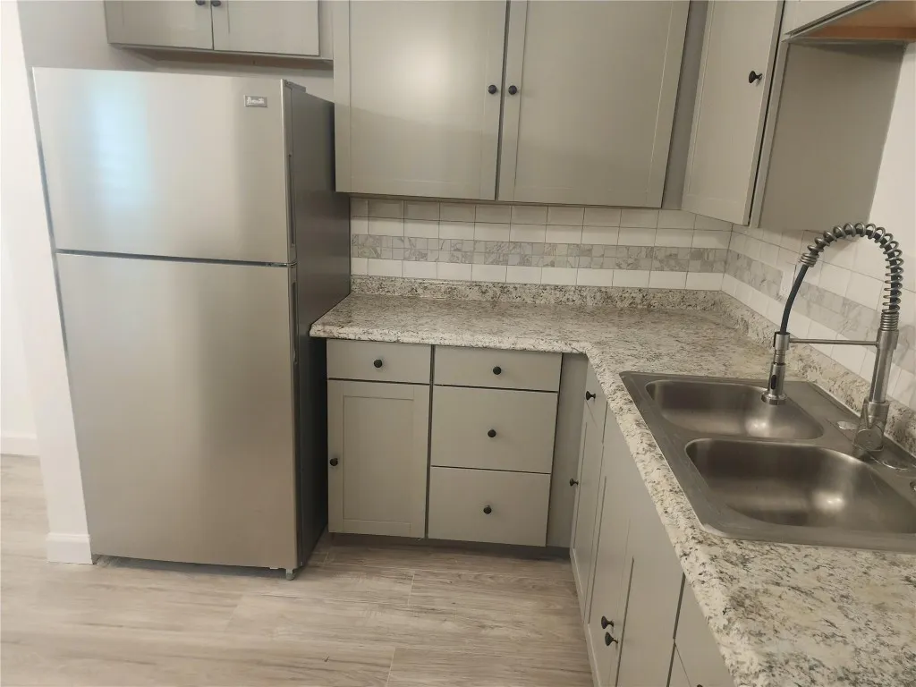900 SW 11th Street #3