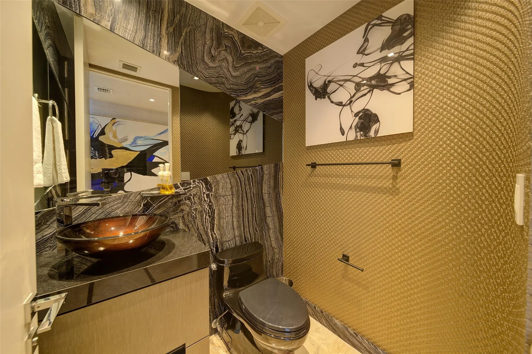 1 N Fort Lauderdale Beach Blvd, #1906
