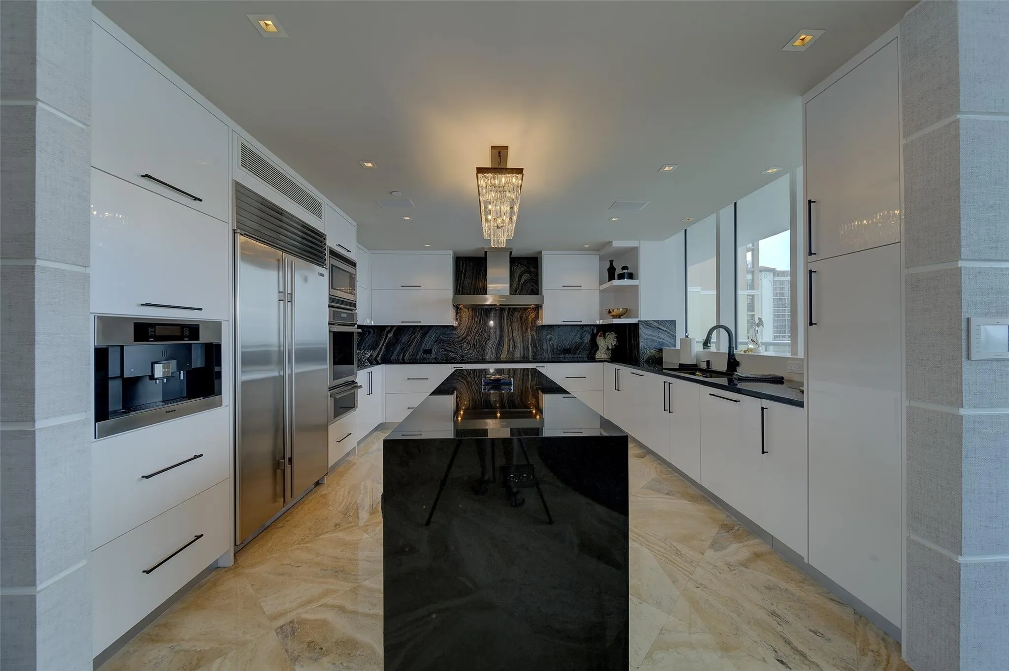 1 N Fort Lauderdale Beach Blvd, #1906