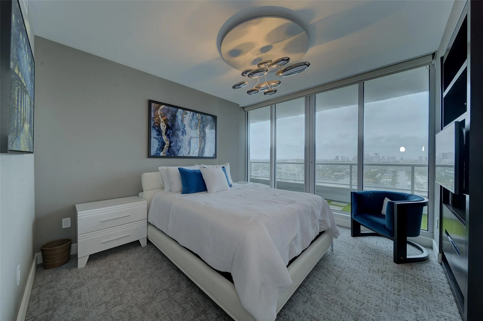 1 N Fort Lauderdale Beach Blvd, #1906