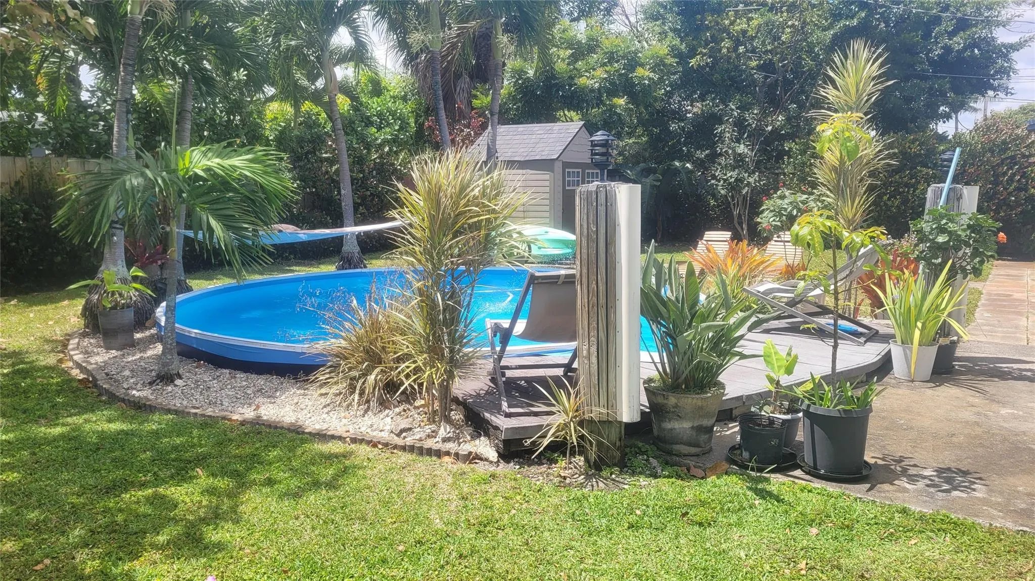 818 NW 28th Ct