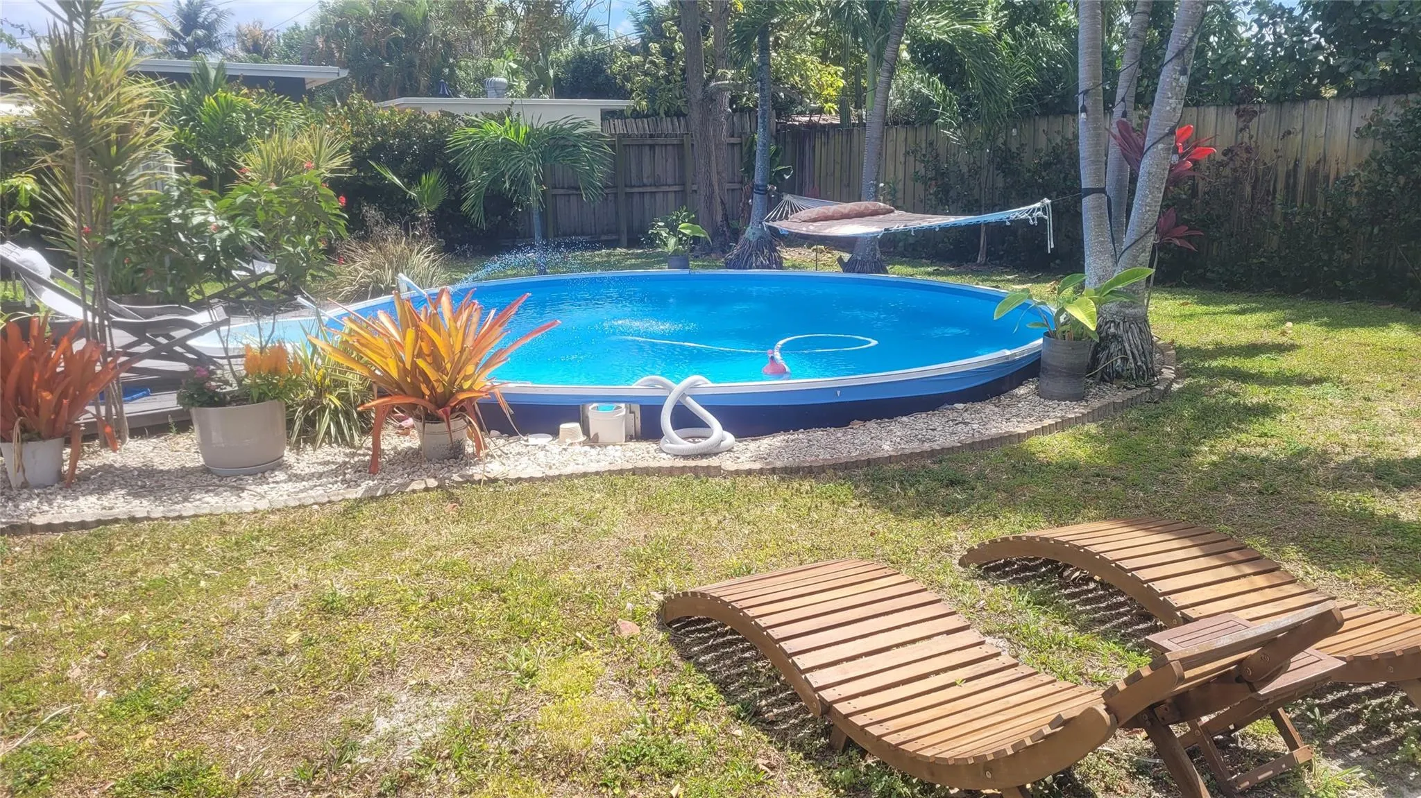 818 NW 28th Ct