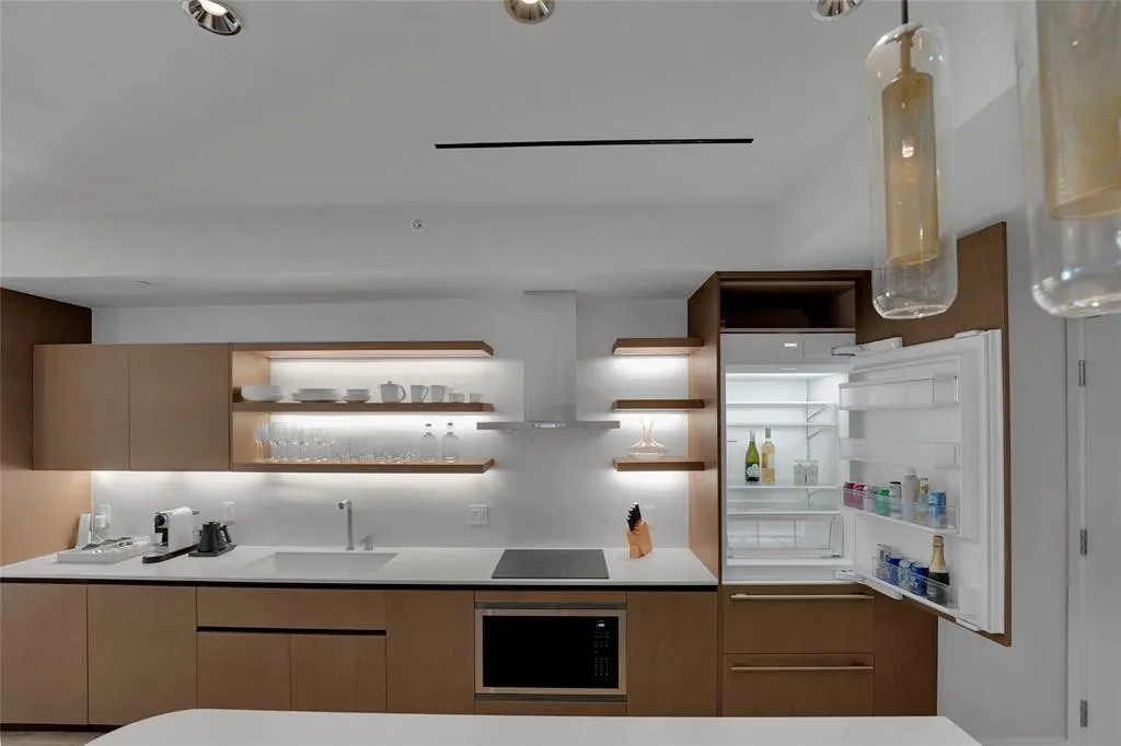 525 N Fort Lauderdale Beach Blvd, #1204