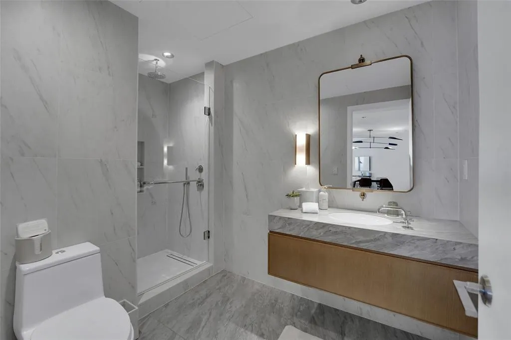 525 N Fort Lauderdale Beach Blvd, #1204