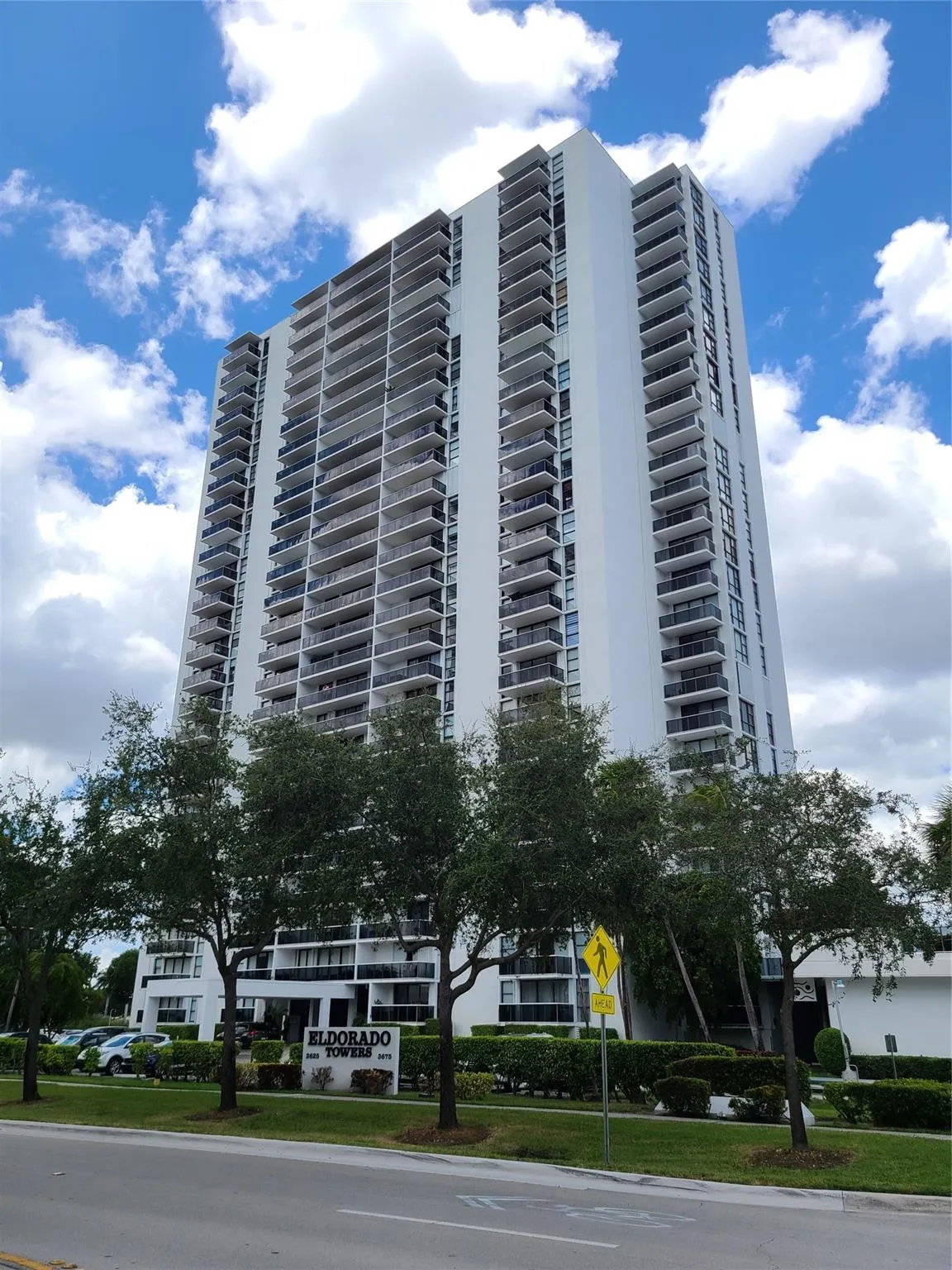 3625 N Country Club Dr, #1208