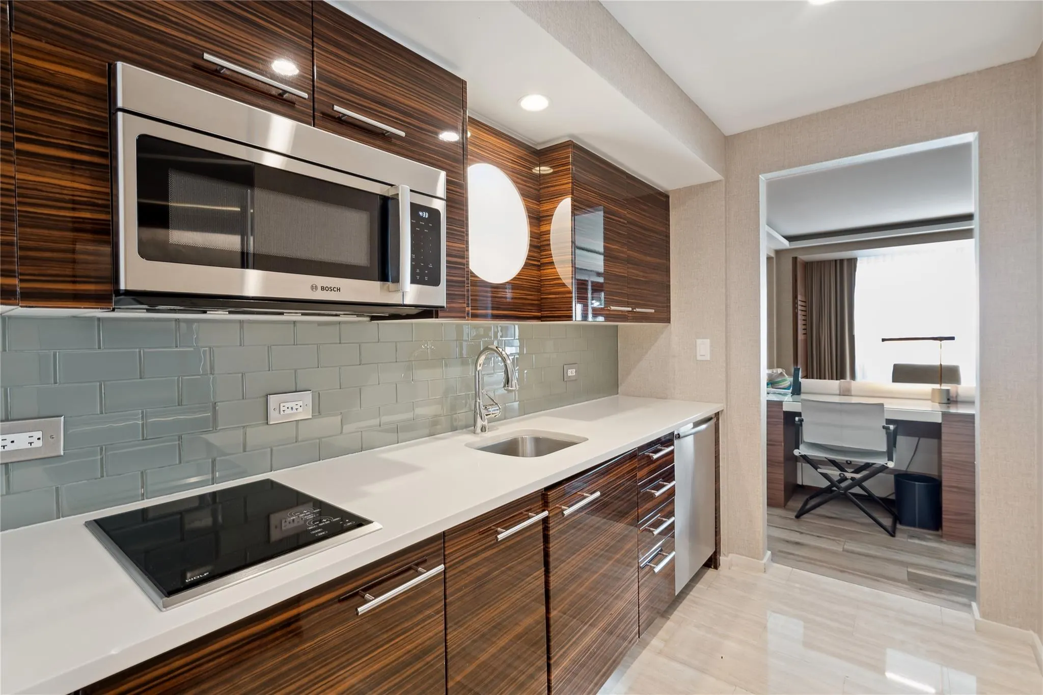 551 N Fort Lauderdale Beach Blvd, #R2303