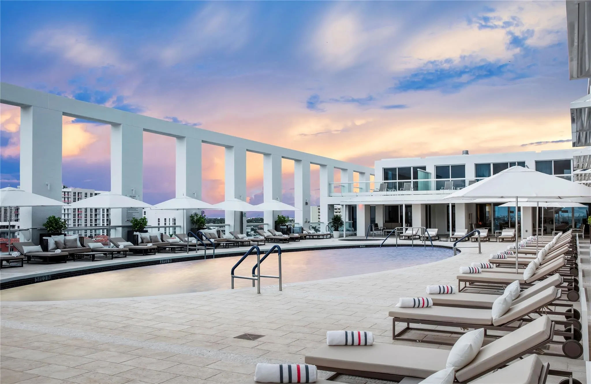 551 N Fort Lauderdale Beach Blvd, #R2303