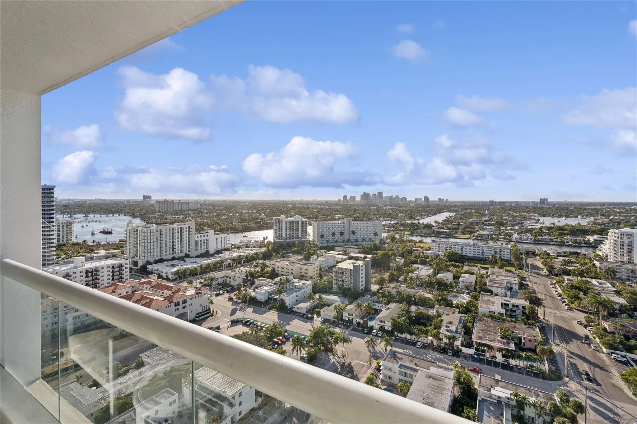 551 N Fort Lauderdale Beach Blvd, #R2303
