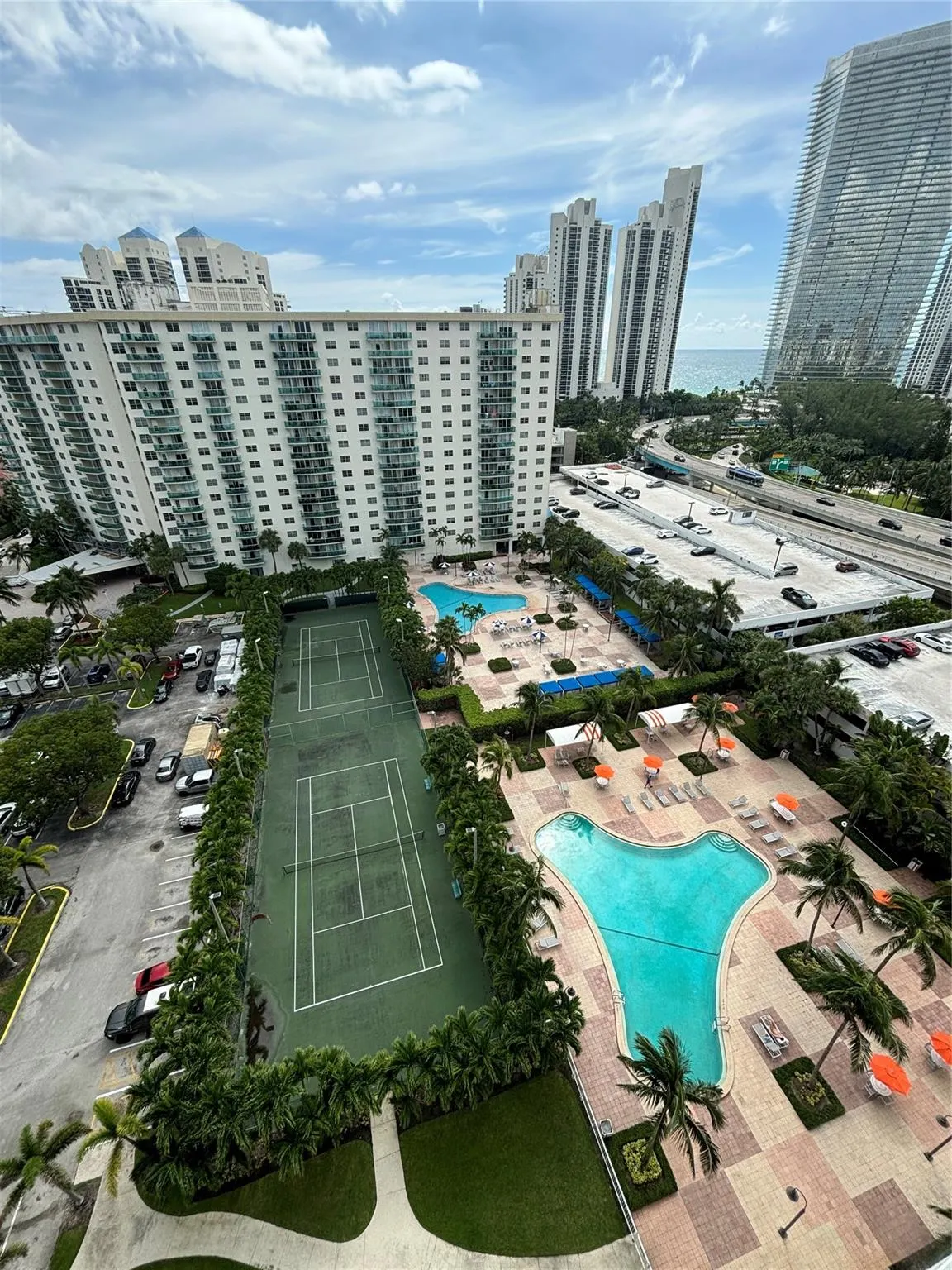19380 COLLINS AVE, #1610