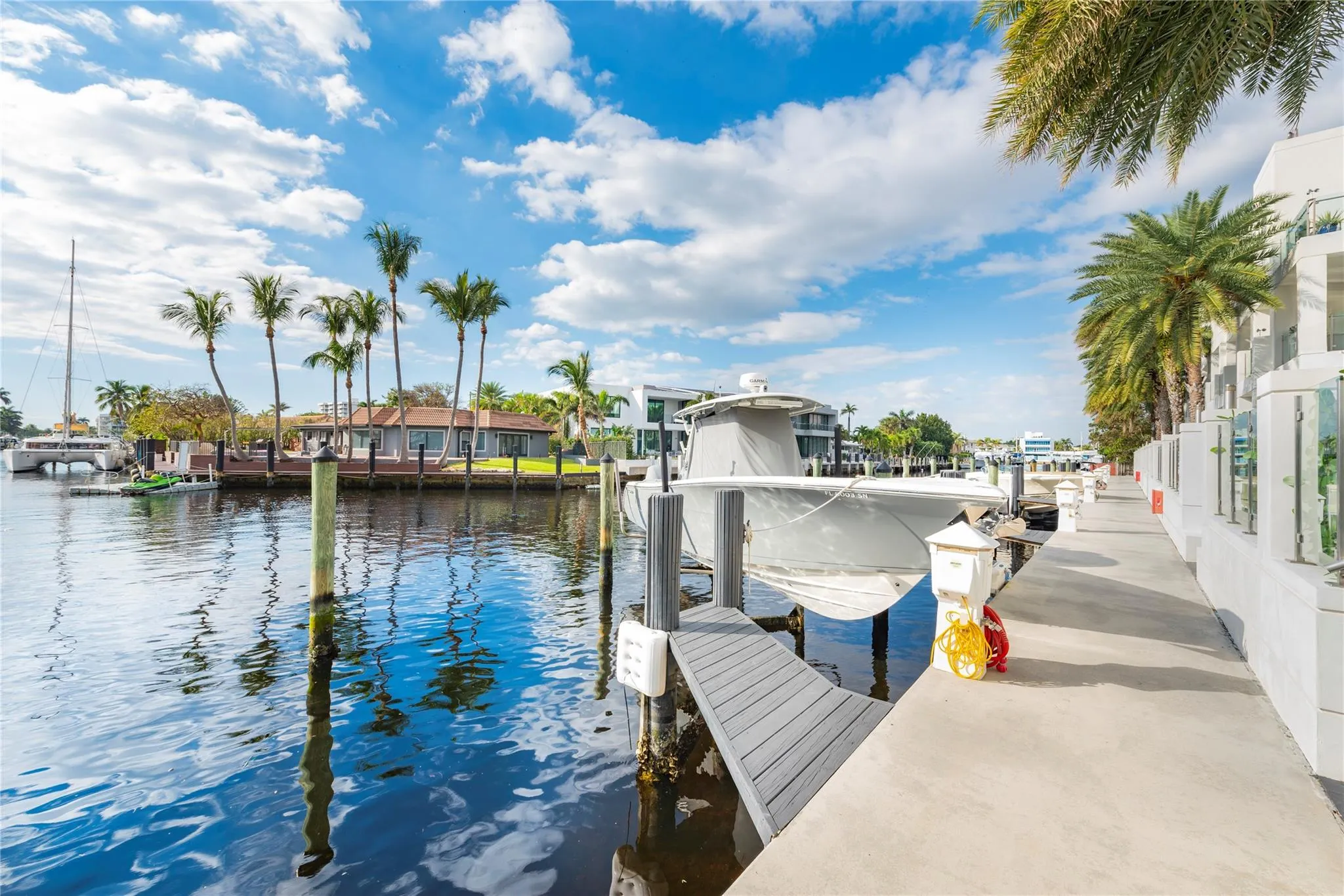246 Shore Ct