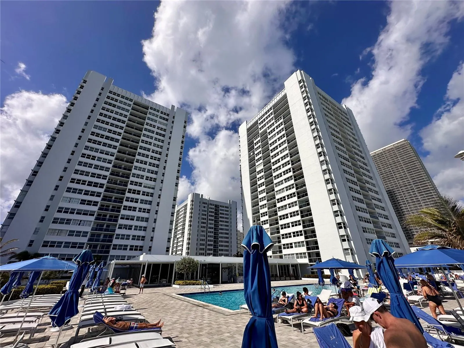 1880 S Ocean Dr, #TS705