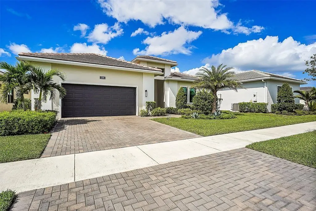 5395 5395 SAINT VINCENT LANE