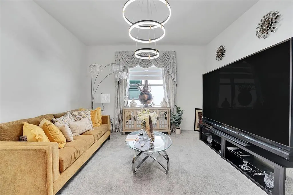 5395 5395 SAINT VINCENT LANE